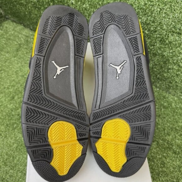 Jordan 4 Retro Mid Thunder - Picture 7 of 8